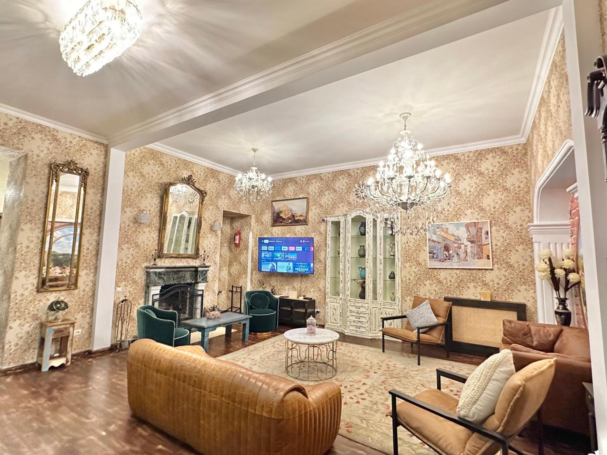 Boutique Hotel Alegria Tbilisi Esterno foto
